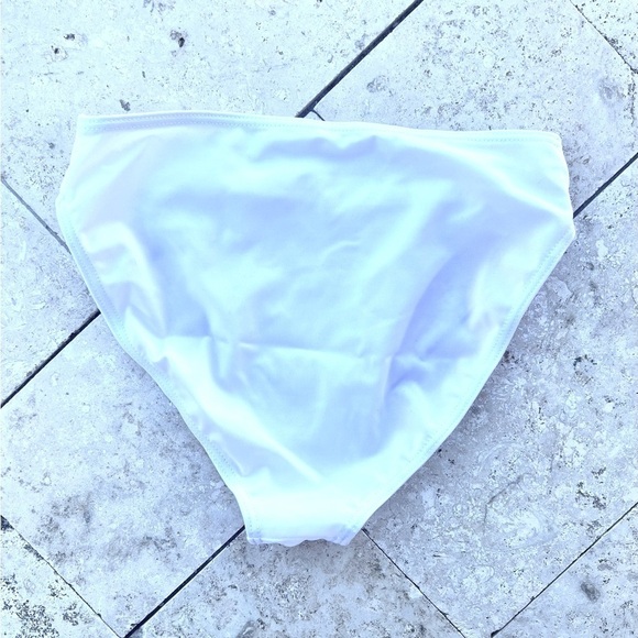 Victoria's Secret White Bikini Bottom - Picture 4 of 5